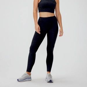Outdoor Voices XL TechSweat 7/8 Leggings - Black